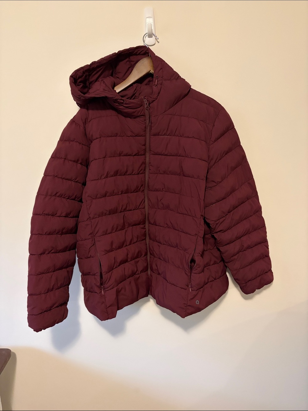 Women’s Hooded Quilted Puffer Jacket in Burgundy